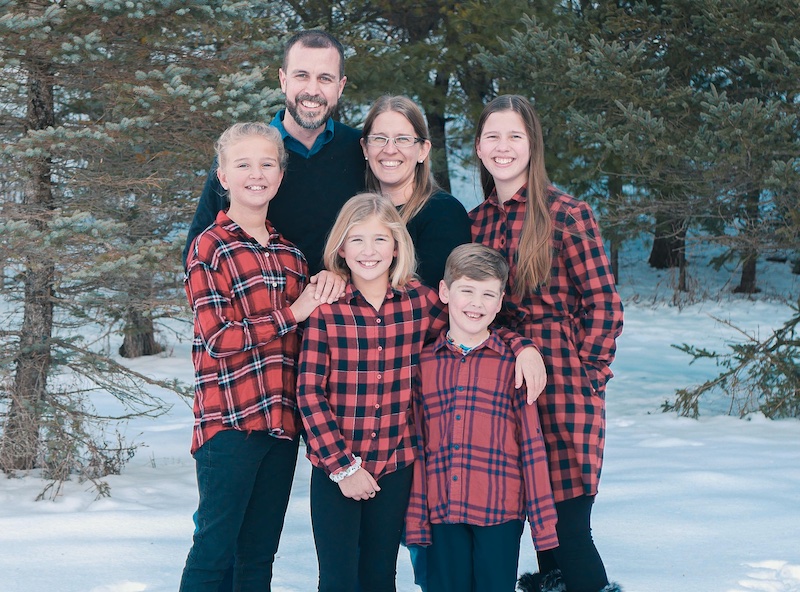 Jason and Angie Bechtel with their kids