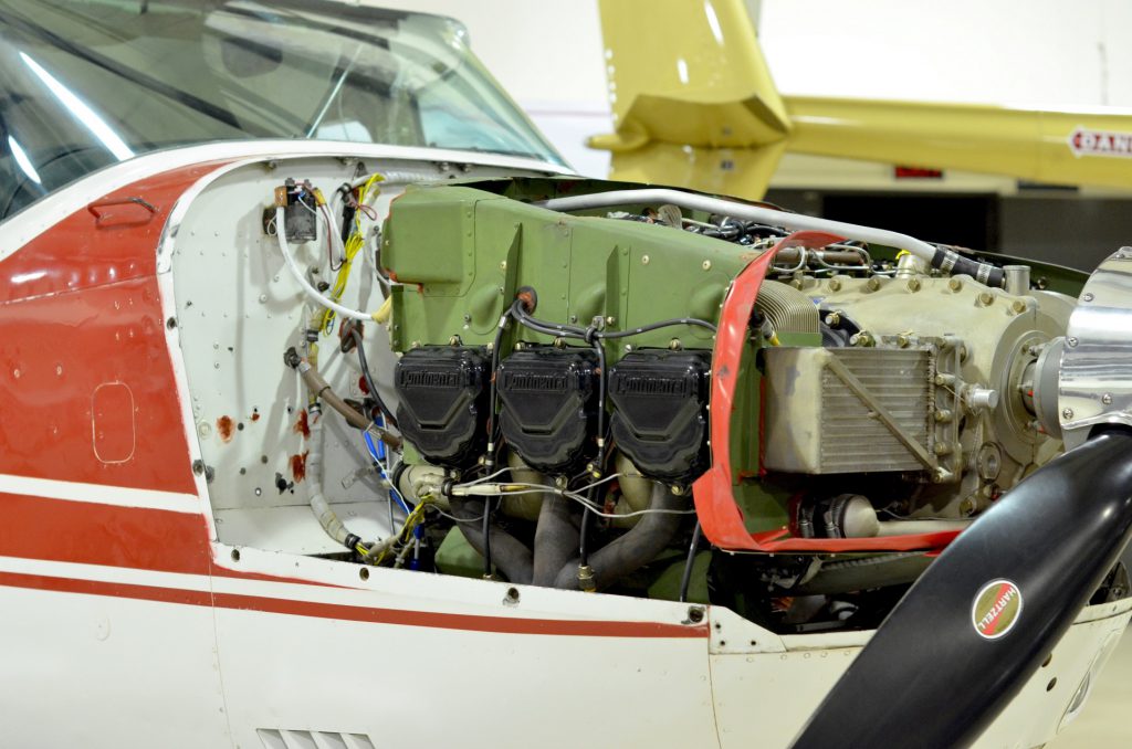 inner workings of a Cessna 206