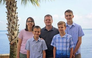 Dalton & Sue Dueck and family